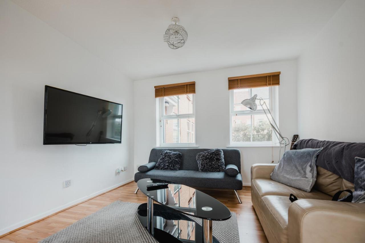 Hullidays Victora Dock- Refurbished 2024 Διαμέρισμα Kingston upon Hull Εξωτερικό φωτογραφία