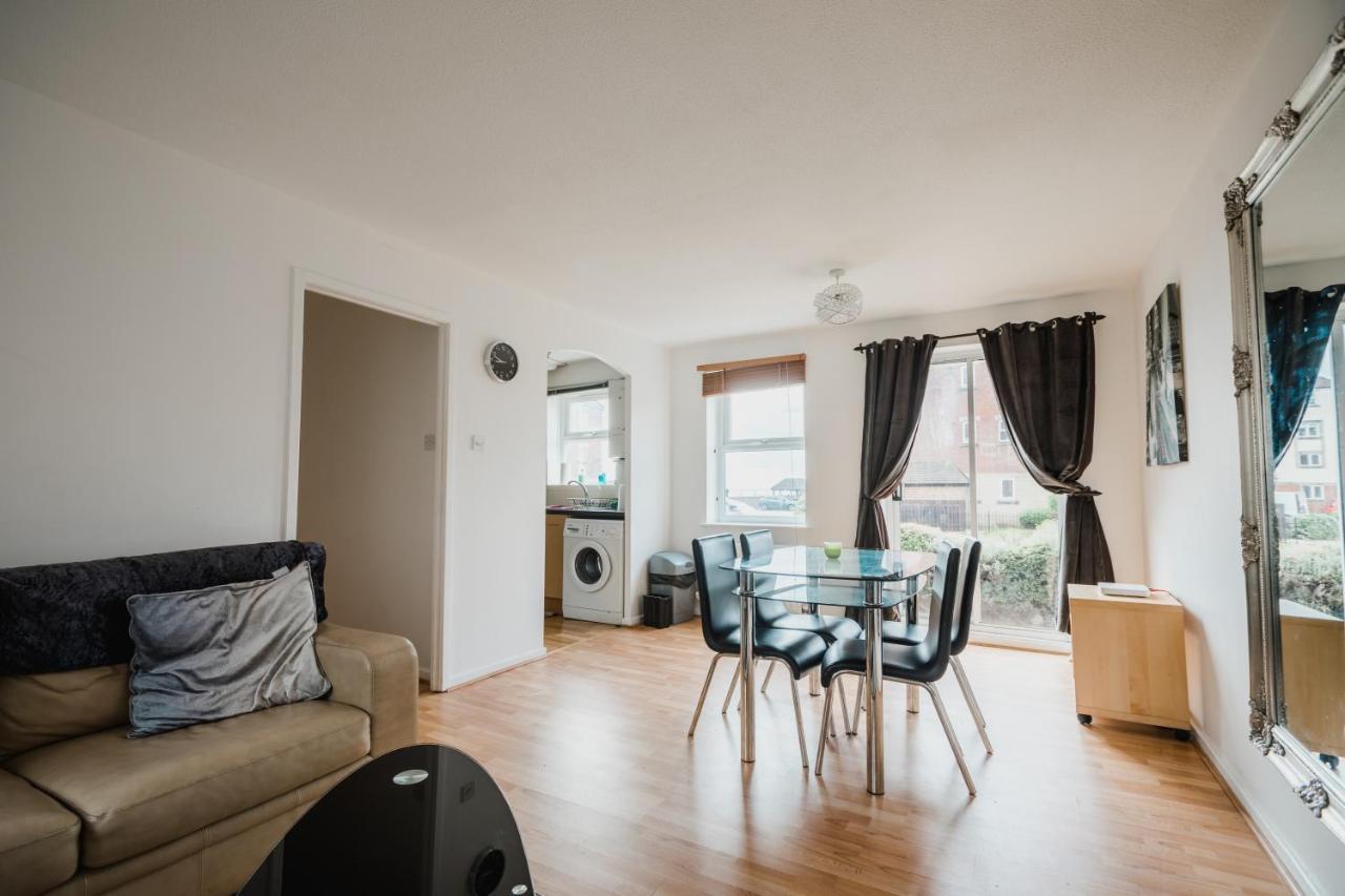 Hullidays Victora Dock- Refurbished 2024 Διαμέρισμα Kingston upon Hull Εξωτερικό φωτογραφία